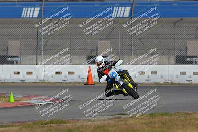 media/Nov-26-2022-Fastrack Riders (Sat) [[b001e85eef]]/Level 2/Session 3 Outside Turn 9/